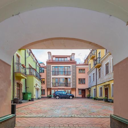 Luxury Gaono Apartments Vilnius Old Town I Self Check In I Free Private Parking Bagian luar foto