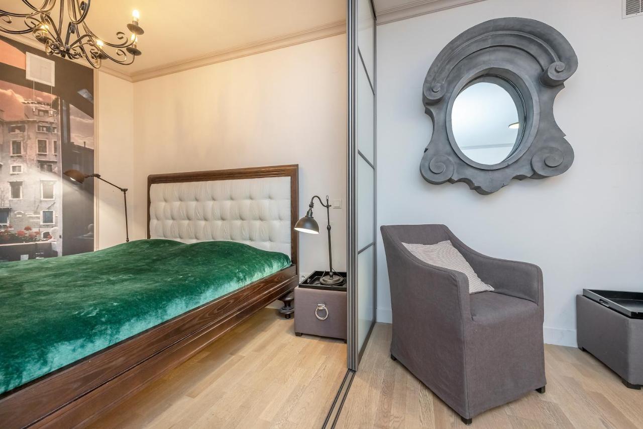 Luxury Gaono Apartments Vilnius Old Town I Self Check In I Free Private Parking Bagian luar foto